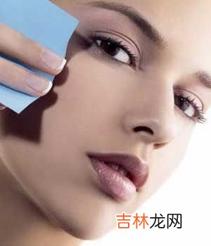 皮肤损伤积累 人人都需要去角质