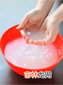淘米水洗頭不出油