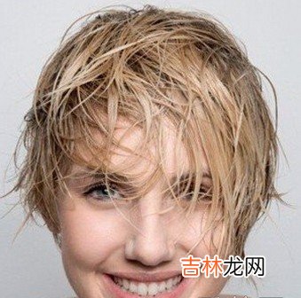 化妆水也可以缓解头皮油腻