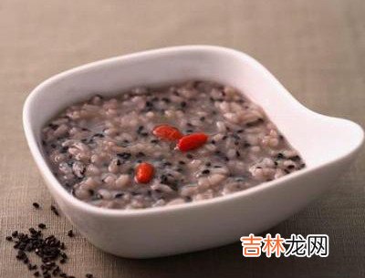 为你推荐:养发食谱便方