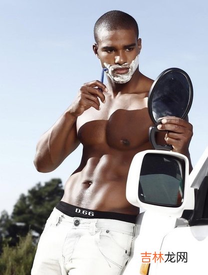 男人须后多宠宠自己的脸部