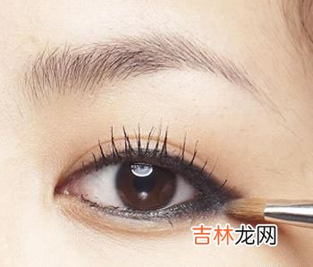 三步骤 轻松打造心机大眼妆