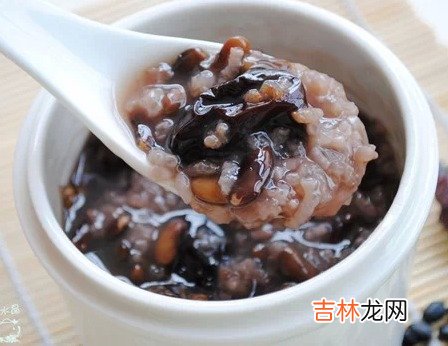 黑豆粥养发补肾