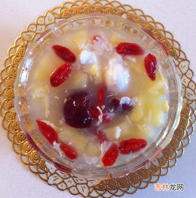 DIY3碗美容汤让你养好肌