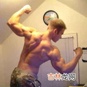 ·一推一拉 塑造强健上身