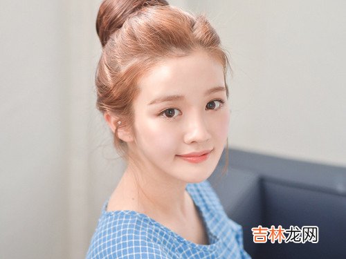 专家们介绍如何防治“成人痘”
