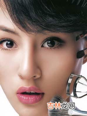 靓女喝靓汤美容养颜