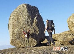 秋后游野泳容易伤身