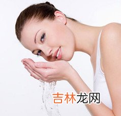 秋季护肤小常掌握正确的洗脸方法洗出白皙好肌肤