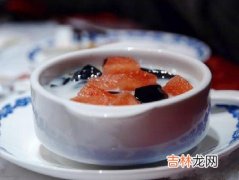 吃这些感光食物易长黑斑