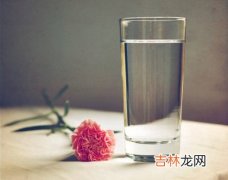 成人每日应补充白开水2000毫升