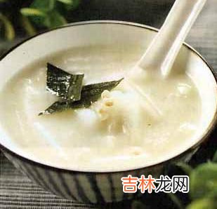 美味保健米汤鱼头浸黑木耳