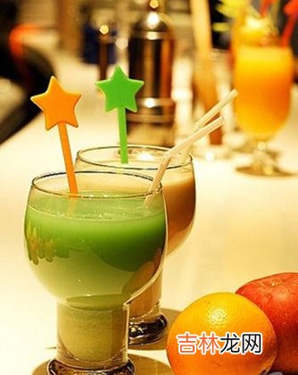 常喝碳酸饮料的青少年发生骨折的几率高