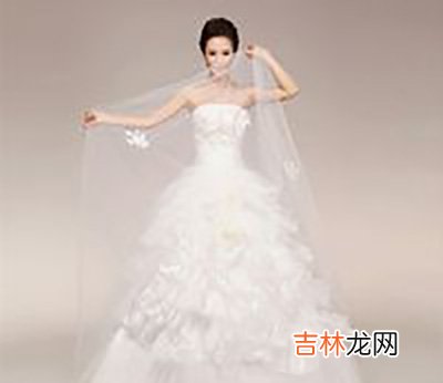 中国最长婚纱将申报吉尼斯纪录
