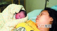 图 广州一女子当街产下男婴 众人护驾母子平安