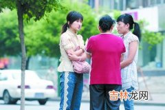 分娩后半年内的母乳最有营养 父母慎选职业奶妈