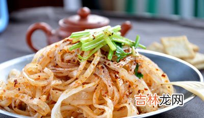 美美的凉皮 让你夏日享“瘦”美食