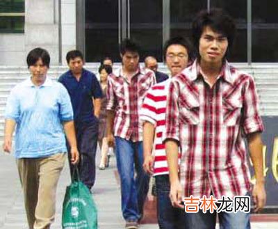 北京：孩子被抱错21年 两家向医院索赔百万