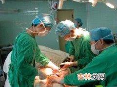 疑做手术时感染艾滋病毒 老翁家属索赔132万