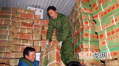 市政府动用1000吨储备猪肉优惠供应高校