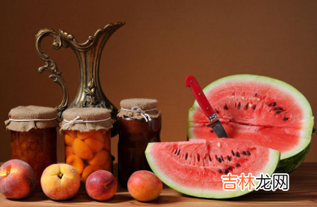 西瓜和桃子能一起吃吗