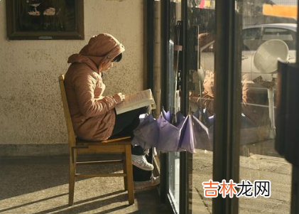 大学生生活费多少钱够谈恋爱