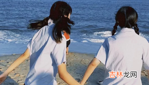 泰国校服是白色还是紫色的