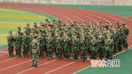 大学军训变黑还能白回来吗