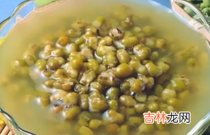 绿豆汤为什么煮出来是红色的