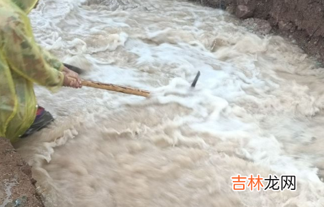 758暴雨和2021河南暴雨哪个严重