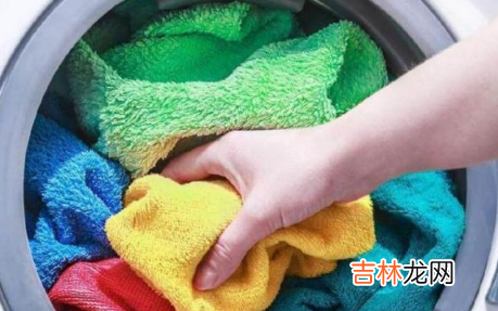 长时间存放的衣服能直接穿吗