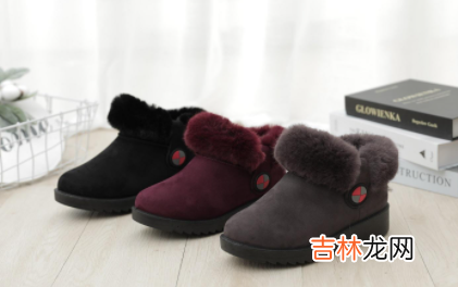 买带绒的鞋子要大一号吗