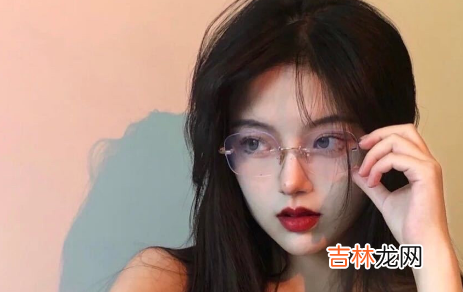 女朋友和别的男生去看电影我该不该答应