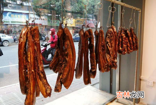 腊肉放冰箱用保鲜膜还是用保鲜袋好