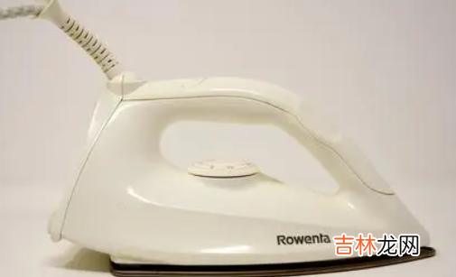熨斗要加水进去才能熨衣服吗