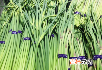 蒜苔上面的那个花可以吃不
