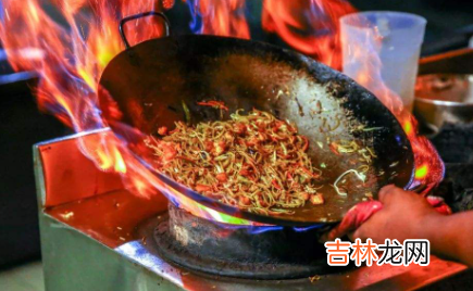 过年锅里放多少钱2022