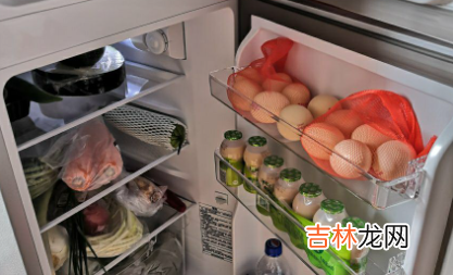 冰箱关门总是弹开怎么办