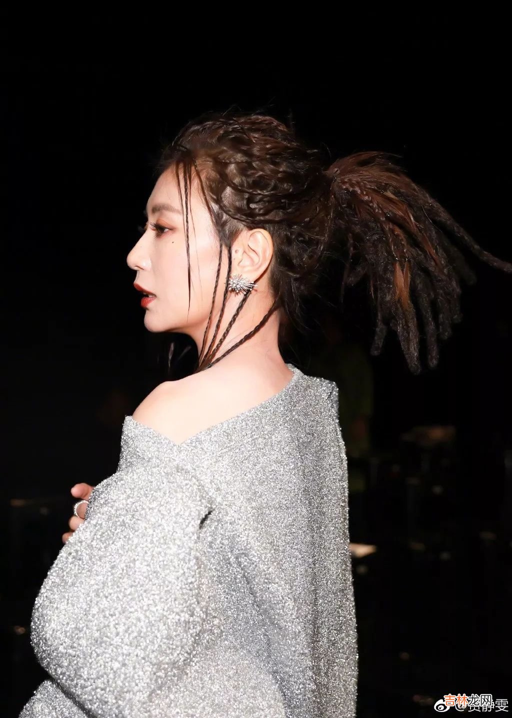 贾静雯再遭出轨:越漂亮的女人越会骗人!