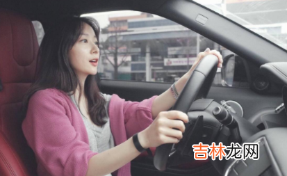 开车静电在车上还是身上