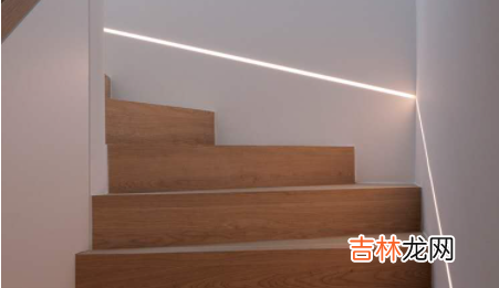 楼梯踏步灯高度多少合适