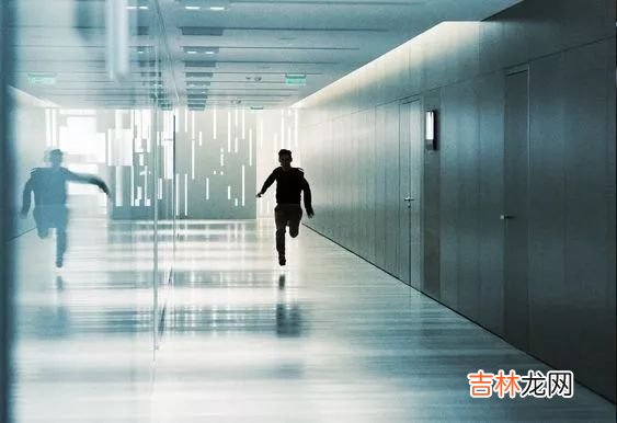 想让一个男性长久地爱你,不如成为他最好的朋友