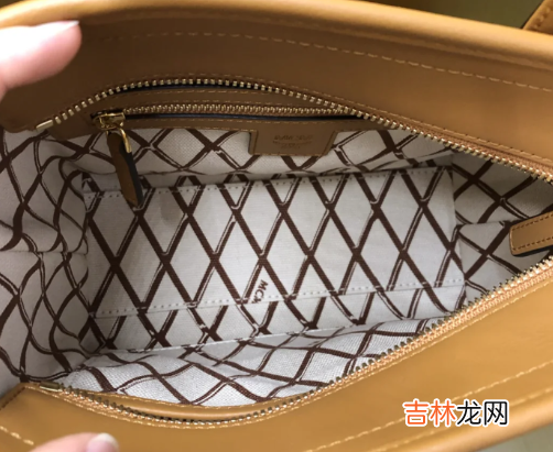 mcm菜篮子包包怎么辨别真假