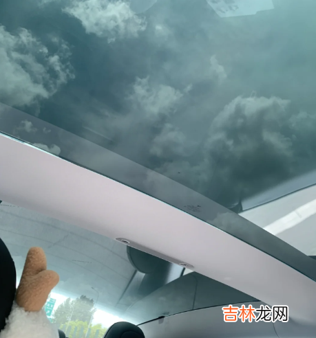 特斯拉车顶夏天晒死怎么办