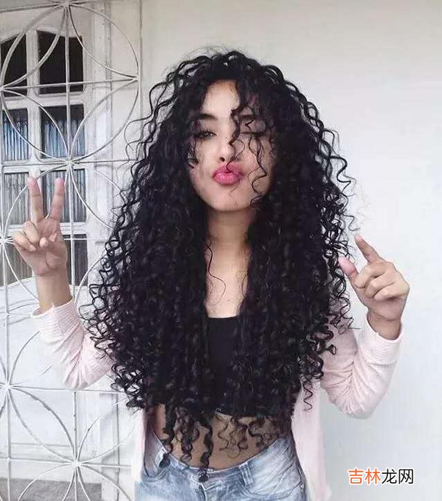 羊毛卷发型图片女/适合什么发型和脸型