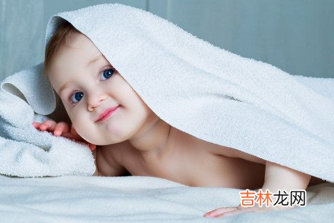 2020鼠年男宝宝取名字的讲究