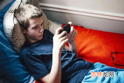 百度极速版邀请好友奖励审核要多久