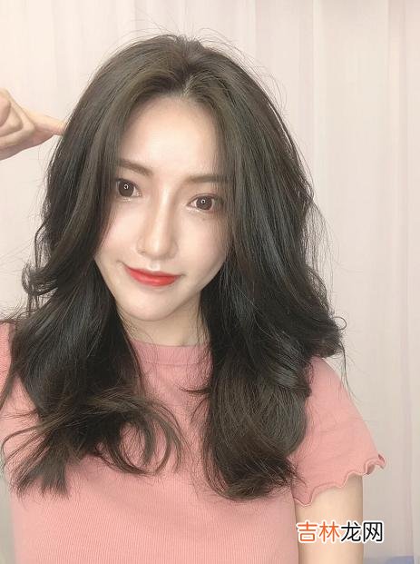 春天染头发什么颜色好看