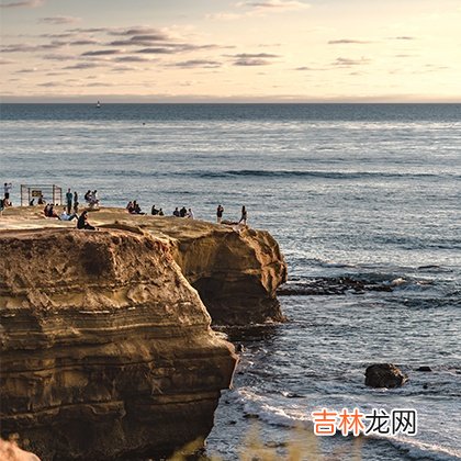 快来测测你国庆期间最佳艳遇地点