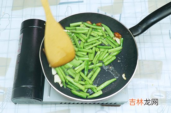 干煸四季豆的做法